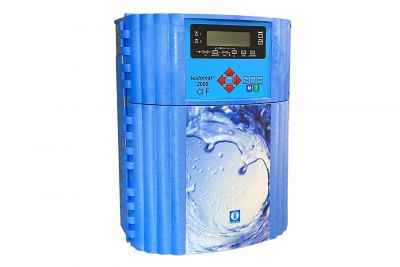 Testomat 2000 CLF, Frontansicht mit beleuchtetem Display, Prozess-Photometer 230 V/50-60 Hz